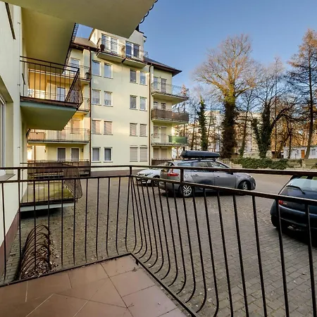 Stylowe Seaview W Miedzyzdrojach Z Balkonem Blisko Plazy By Renters Miedzyzdroje